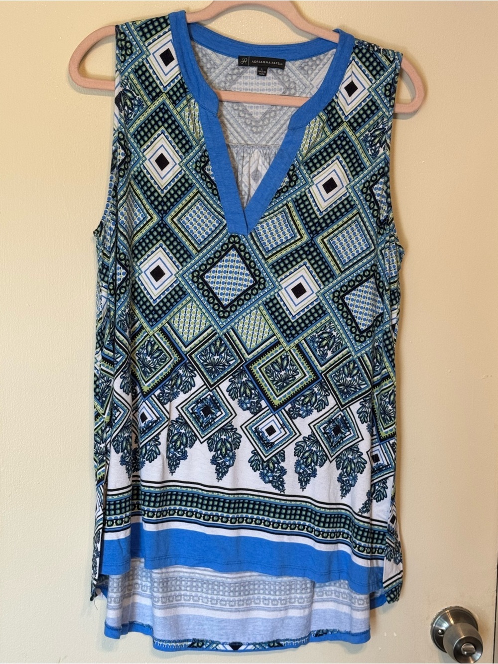 Adrianna Papell Blue Green Printed Sleeveless V-Neck Tunic Top
